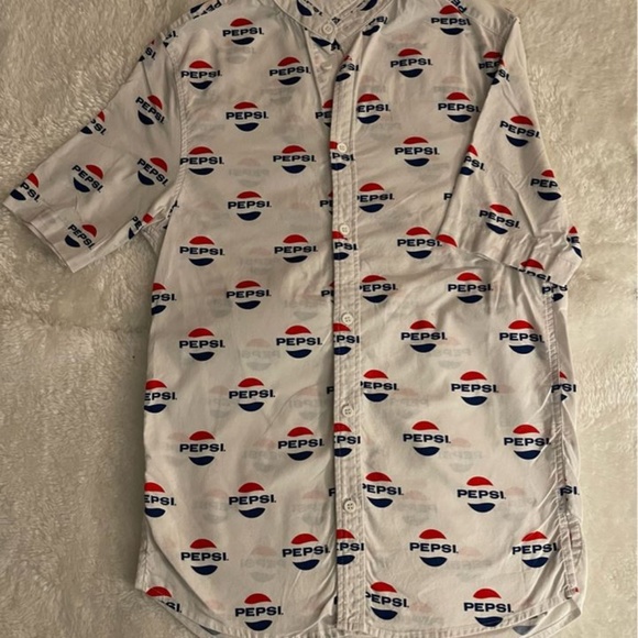 H&M Pepsi Graphic T-Shirt – 100% Cotton – XS - Picture 2 of 2